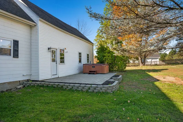 $359,000 | 325 Middle Road, Sabattus, ME 04280