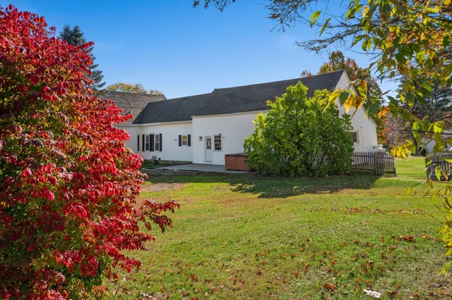 $359,000 | 325 Middle Road, Sabattus, ME 04280