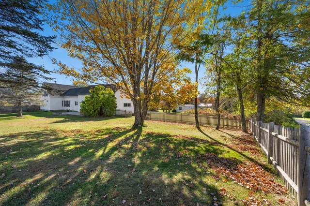 $359,000 | 325 Middle Road, Sabattus, ME 04280