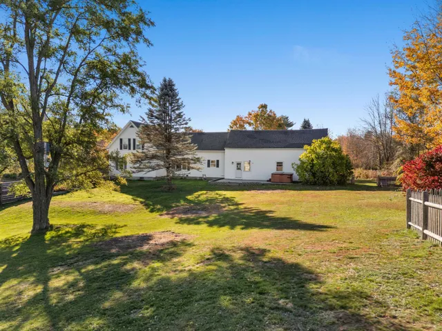 $359,000 | 325 Middle Road, Sabattus, ME 04280