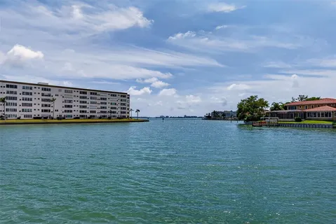 $269,000 | 5935 30th Avenue South, Unit 101, Gulfport, FL 33707