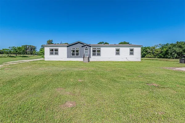 $359,900 | 901 County Road 1155, Emory, TX 75440