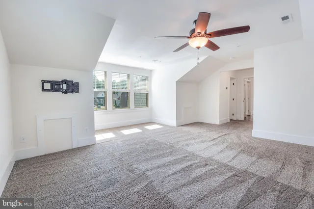 $4,400 | 17052 Silver Arrow Drive, Dumfries, VA 22026