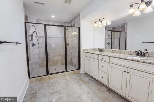 $4,400 | 17052 Silver Arrow Drive, Dumfries, VA 22026