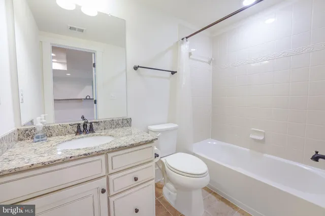 $4,400 | 17052 Silver Arrow Drive, Dumfries, VA 22026