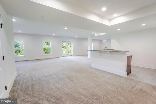 $4,400 | 17052 Silver Arrow Drive, Dumfries, VA 22026