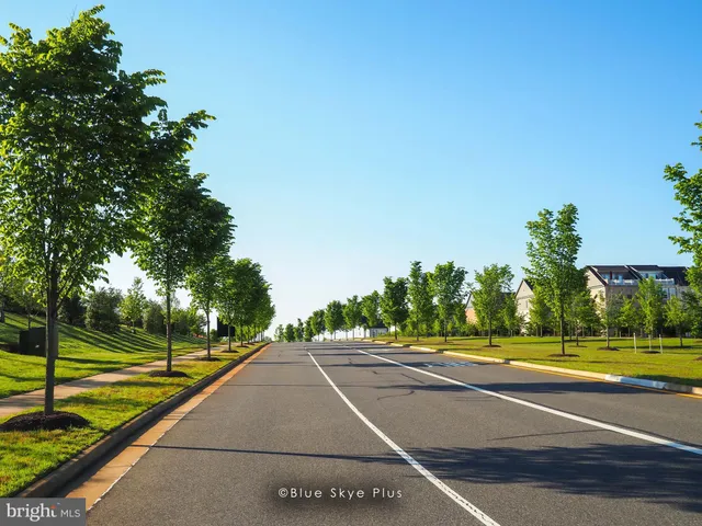 $4,400 | 17052 Silver Arrow Drive, Dumfries, VA 22026