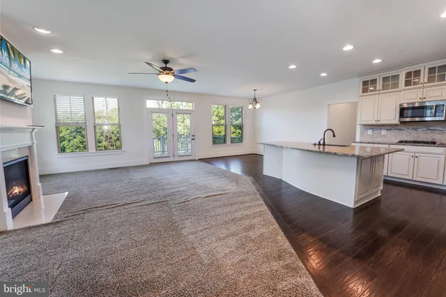 $4,400 | 17052 Silver Arrow Drive, Dumfries, VA 22026