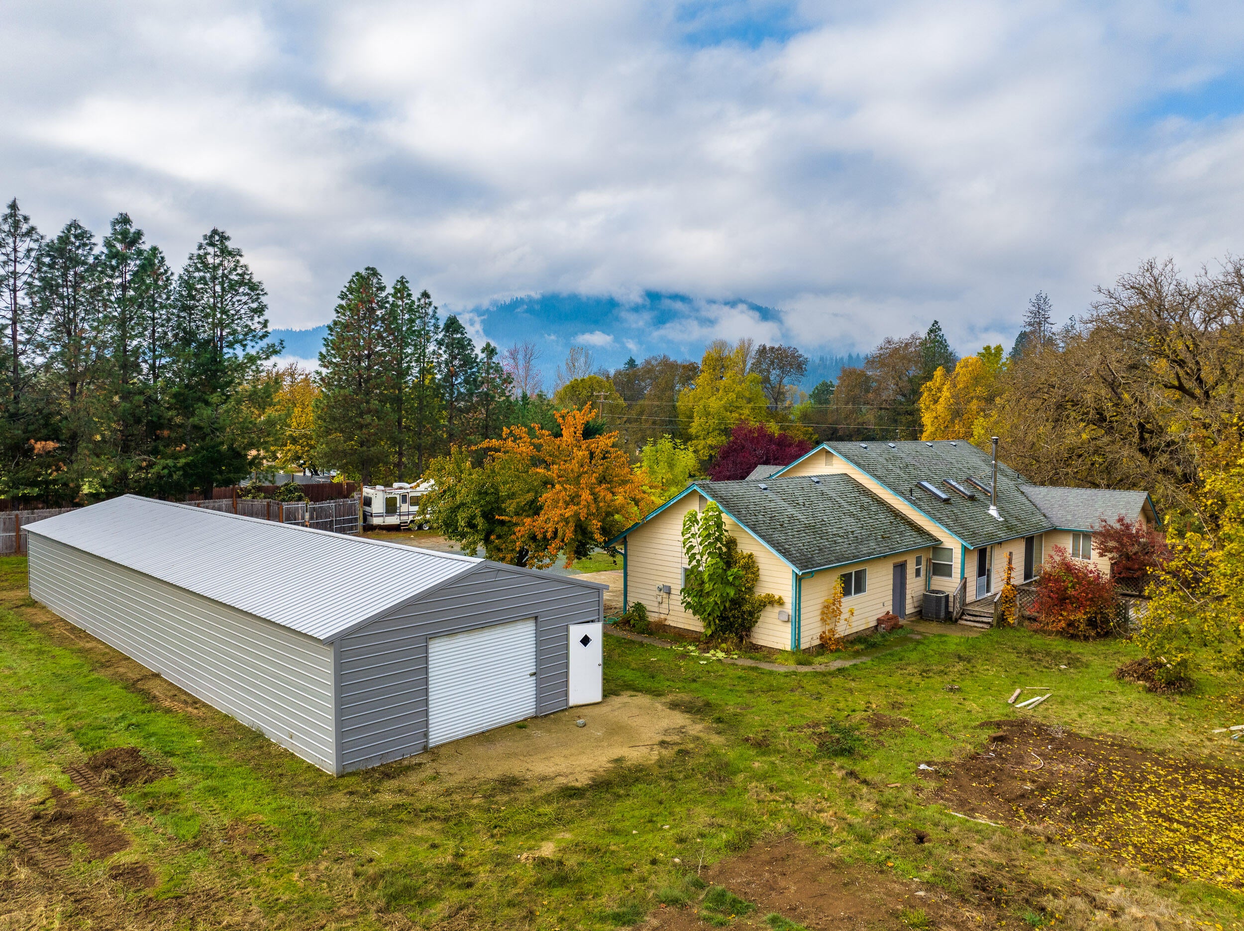 264 Minthorne Road Rogue River, OR 97537 - Photo 24 of 39 24