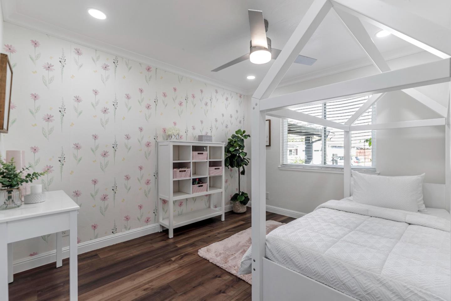 169 Turquoise Way Livermore, CA 94550 - Photo 24 of 59 a bedroom with a bed and a window