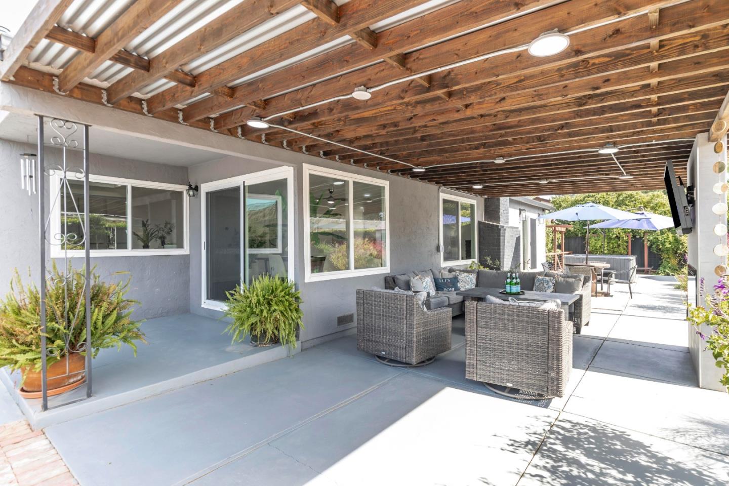 169 Turquoise Way Livermore, CA 94550 - Photo 55 of 59 a lobby with furniture and potted plants