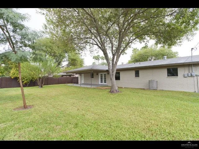 $2,200 | 601 Fern Avenue, McAllen, TX 78501