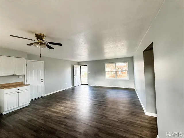 $135,000 | 584 West Center Street, Nashville, IL 62263