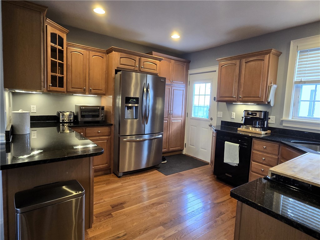 61 Collins Street Woonsocket, RI 02895 - Photo 5 of 24