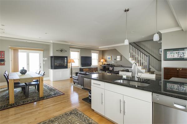 130 West 3rd Street Boston, MA 02127 - Photo 1 of 14
