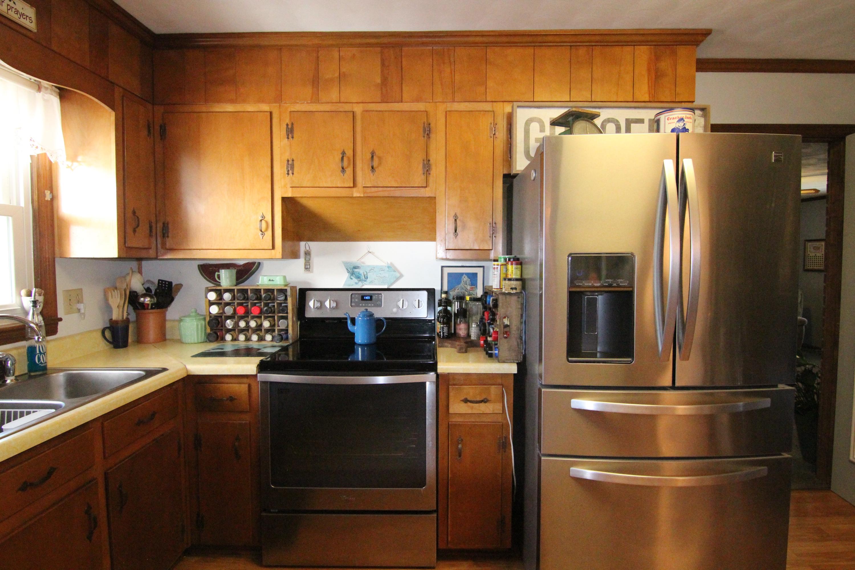 2124 Feather Road Vinton, VA 24179 - Photo 16 of 59 IMG_6645
