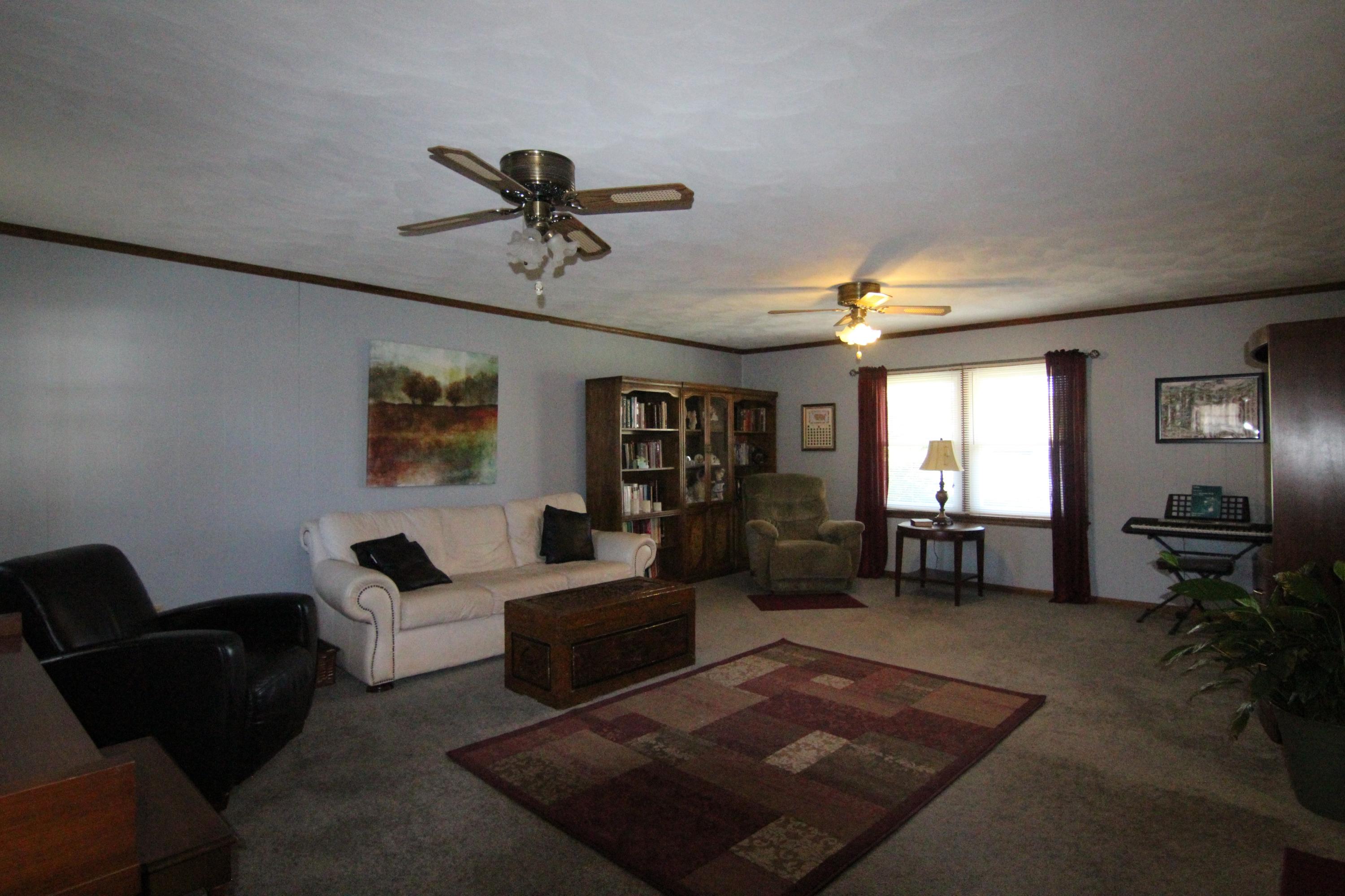 2124 Feather Road Vinton, VA 24179 - Photo 20 of 59 IMG_6650