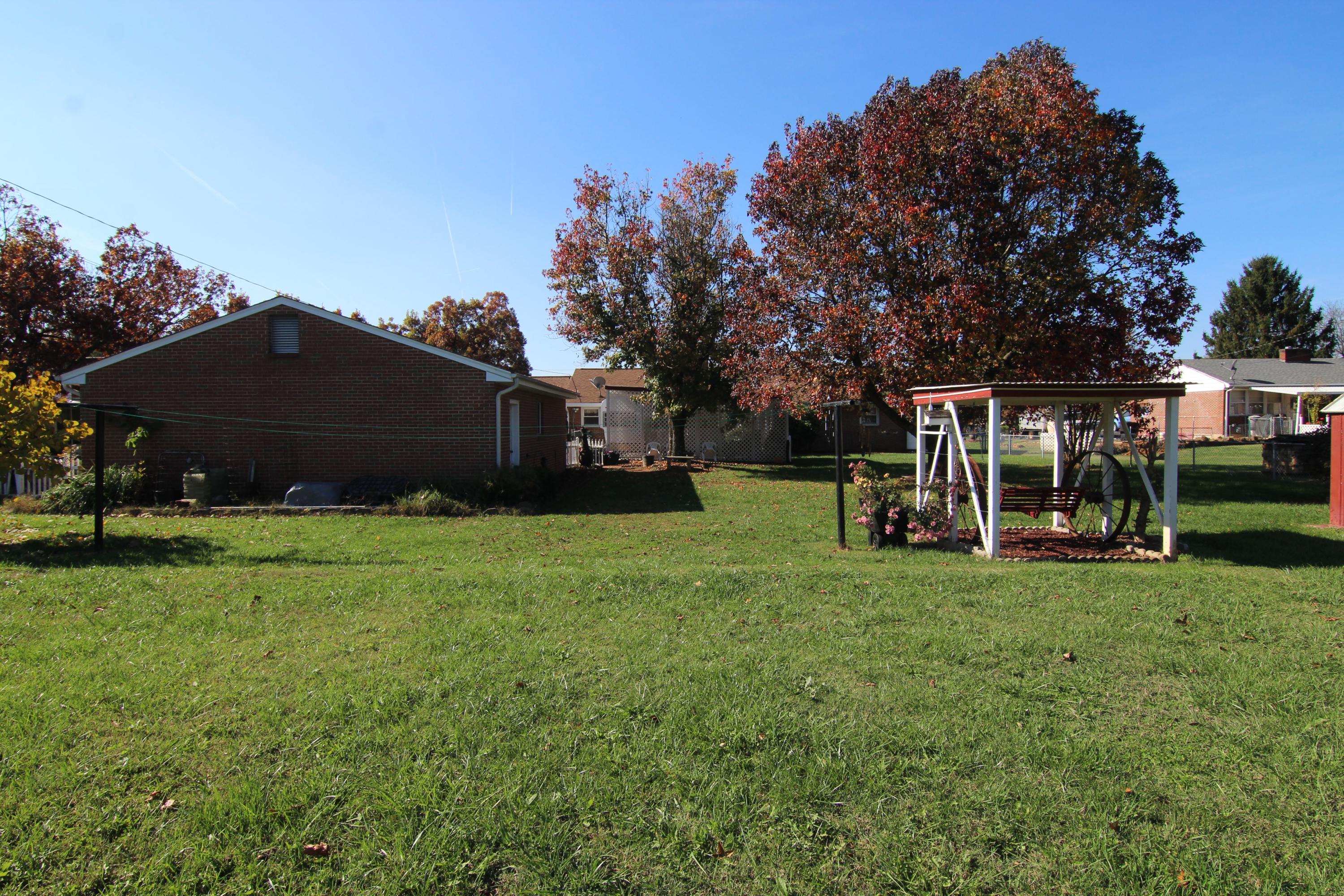 2124 Feather Road Vinton, VA 24179 - Photo 58 of 59 IMG_6714