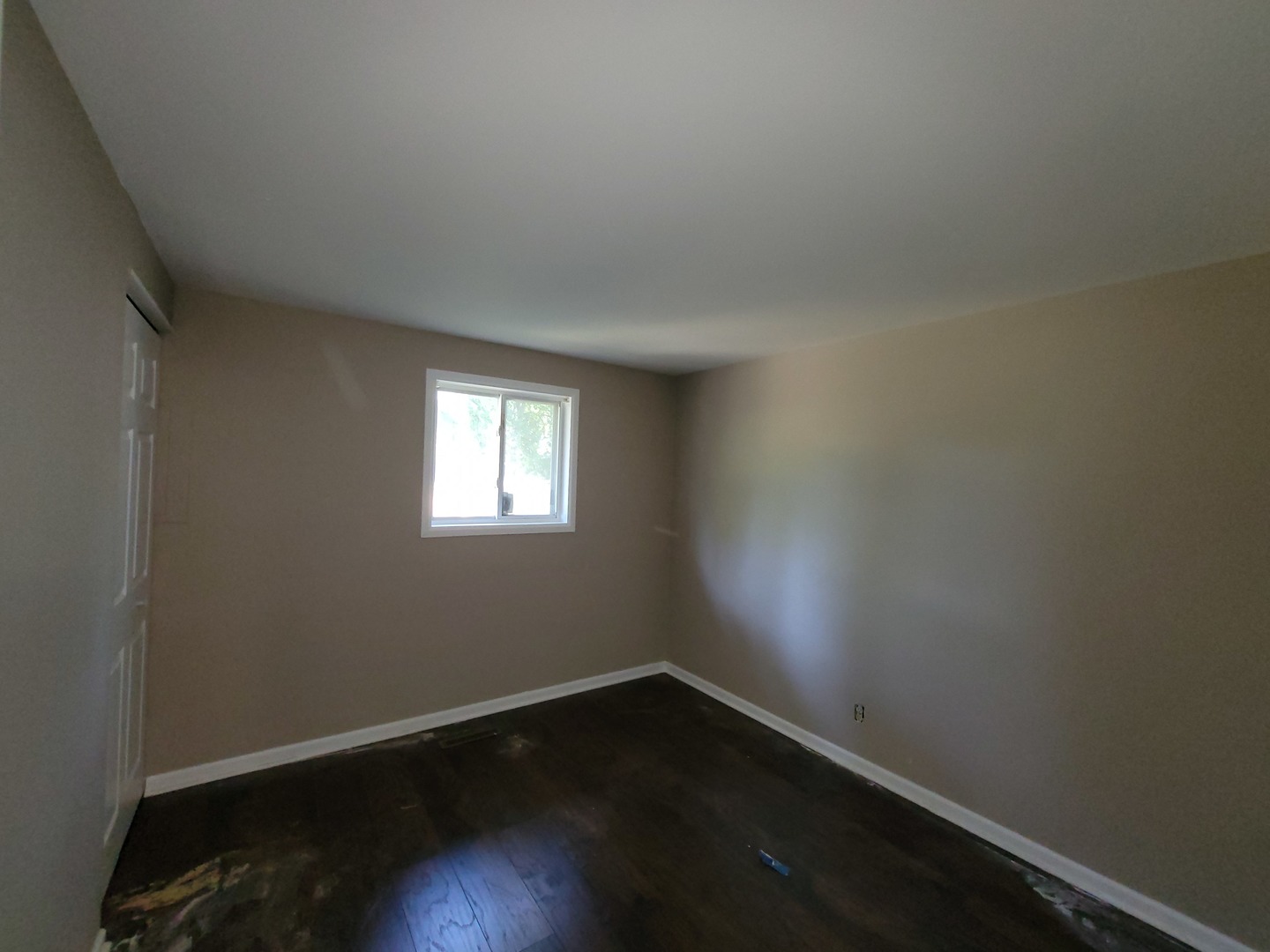 1411 Kings Road Carpentersville, IL 60110 - Photo 5 of 8