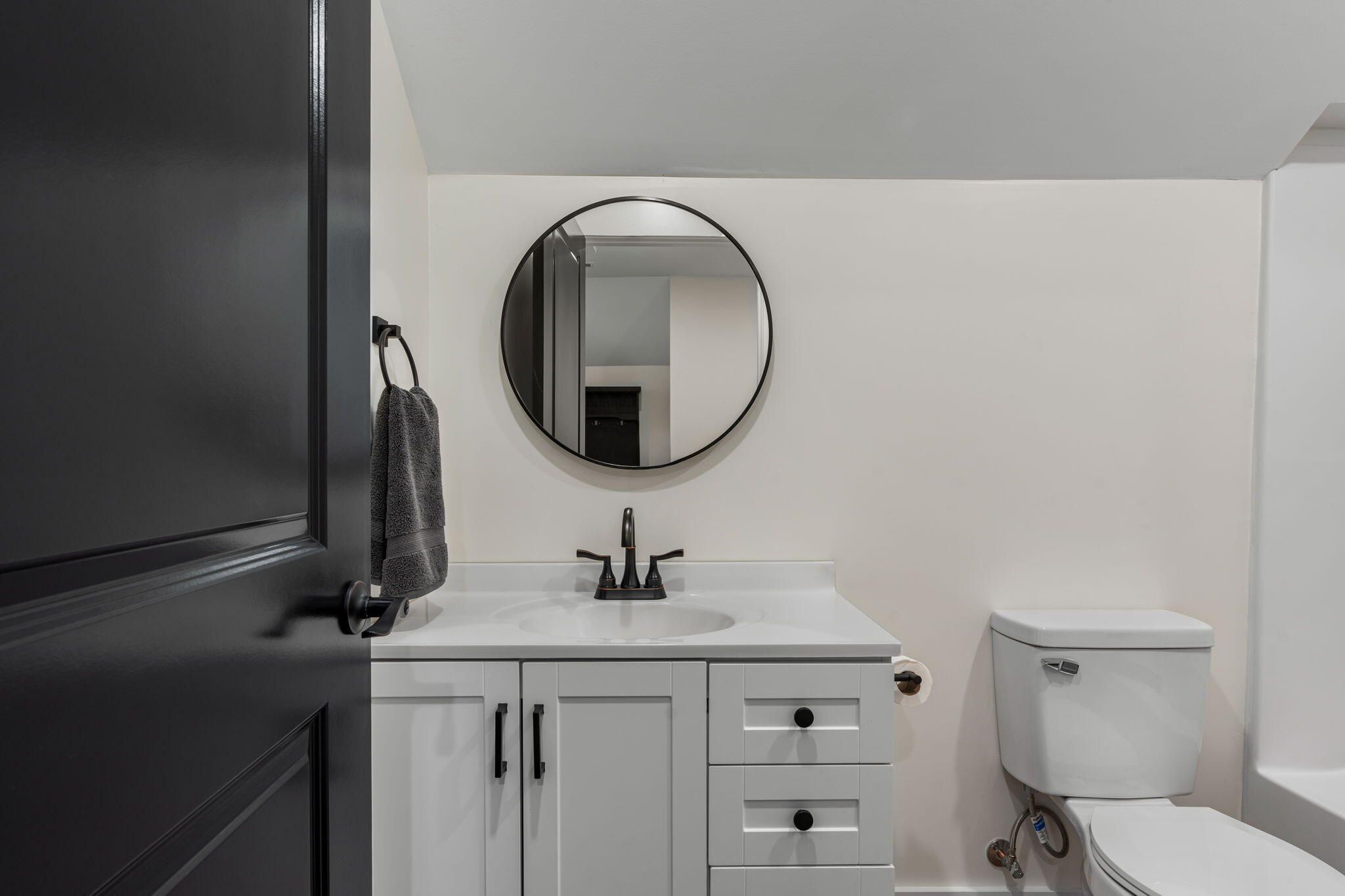 1105 Elm Street Dunlap, TN 37327 - Photo 26 of 34 shared full bath upstairs