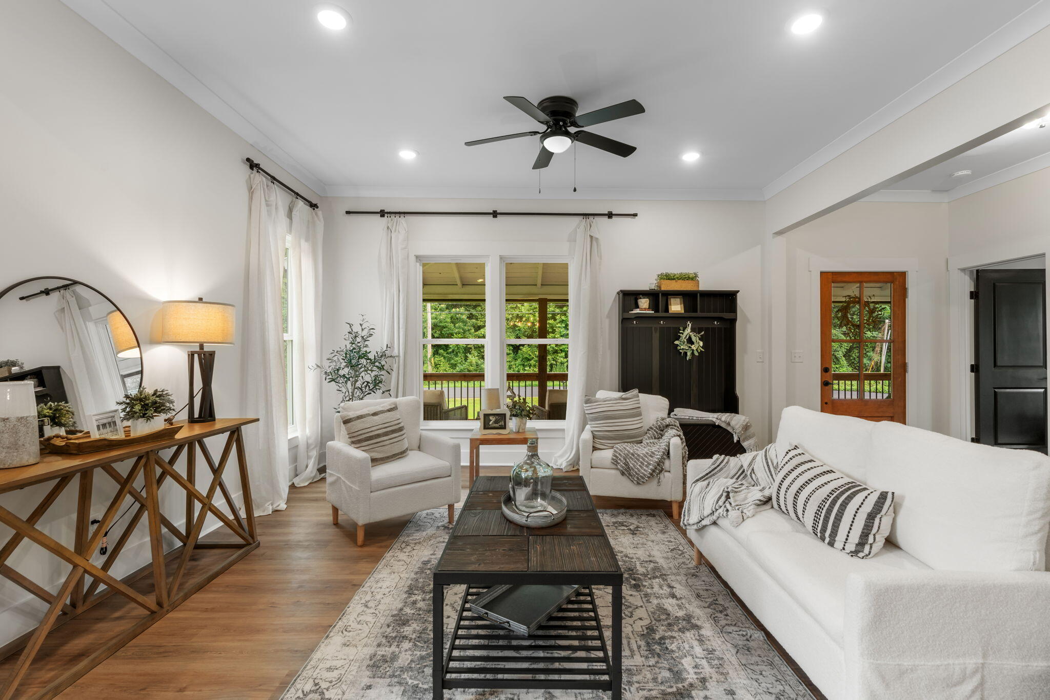 1105 Elm Street Dunlap, TN 37327 - Photo 8 of 34 living room