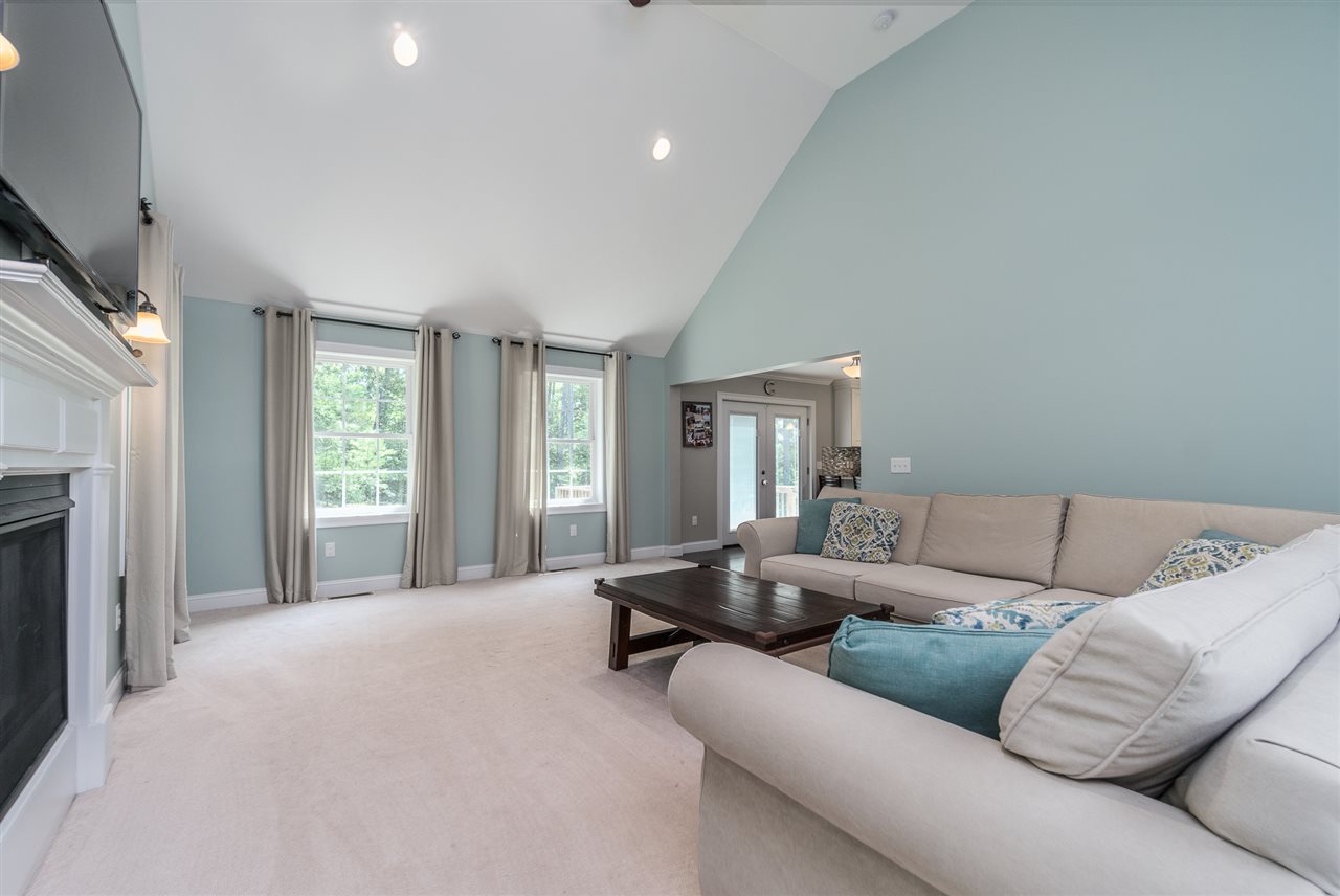 64 Phillips Pond Road Sandown, NH 03873 - Photo 11 of 40