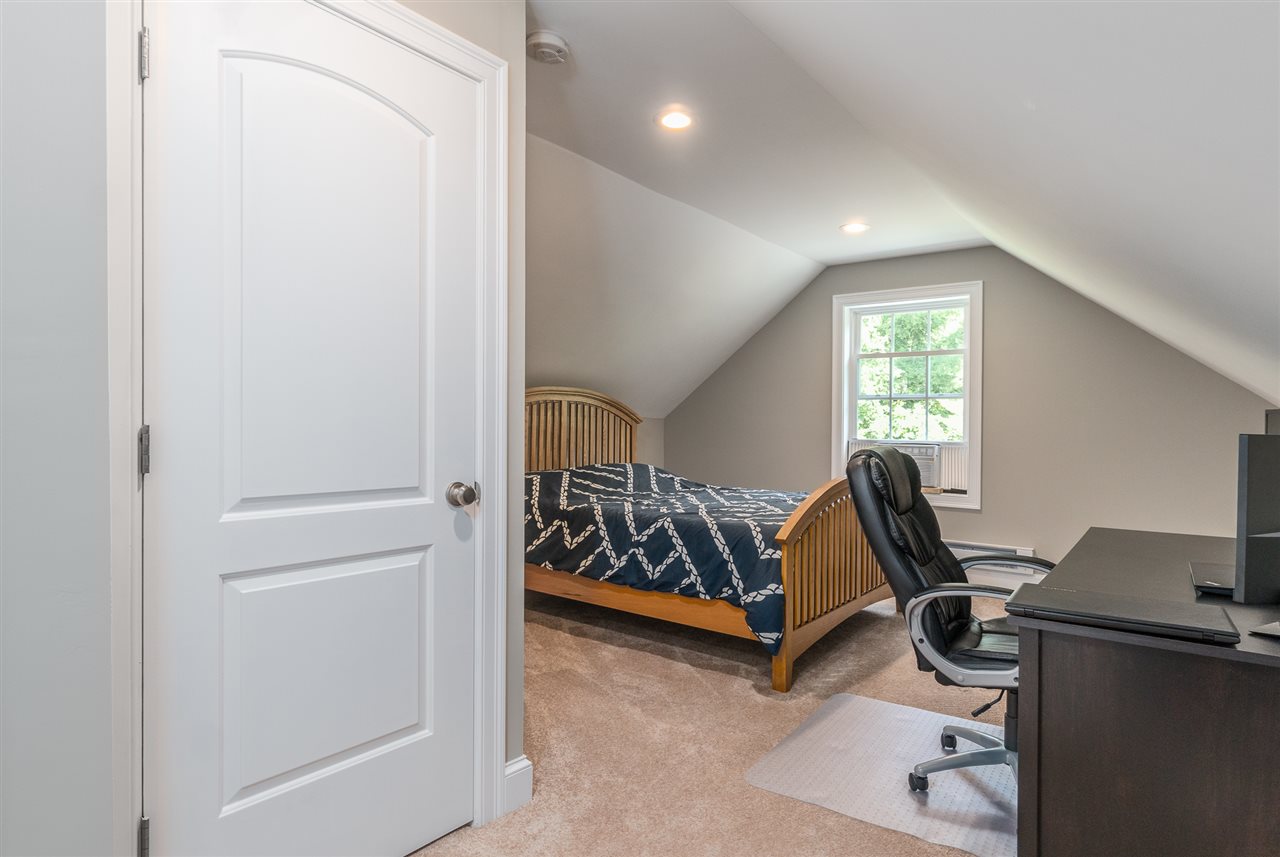 64 Phillips Pond Road Sandown, NH 03873 - Photo 36 of 40