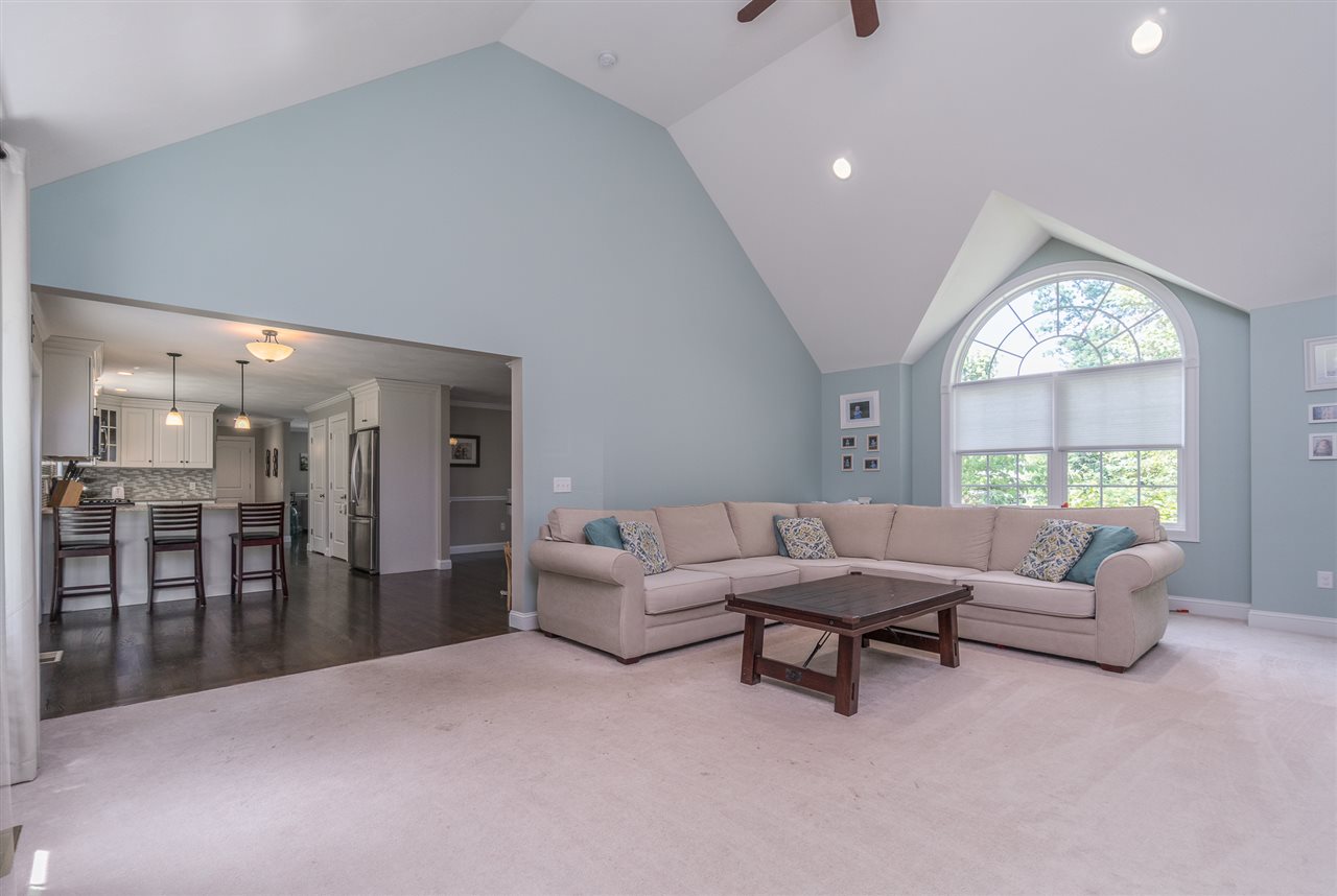 64 Phillips Pond Road Sandown, NH 03873 - Photo 10 of 40