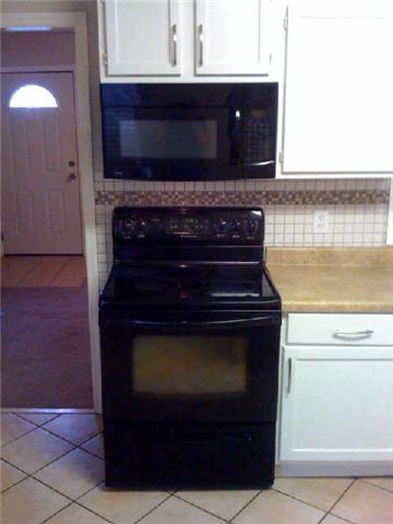 1544 Northwest Rutland Road Mount Juliet, TN 37122 - Photo 6 of 14 nice black appliances