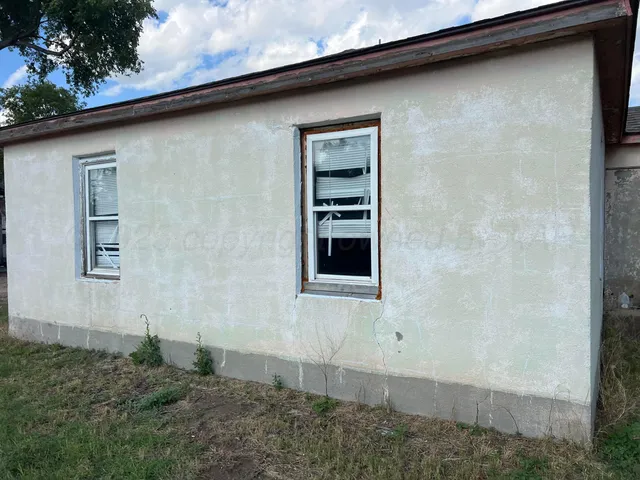 $42,500 | 226 East 3rd Street, Stinnett, TX 79083