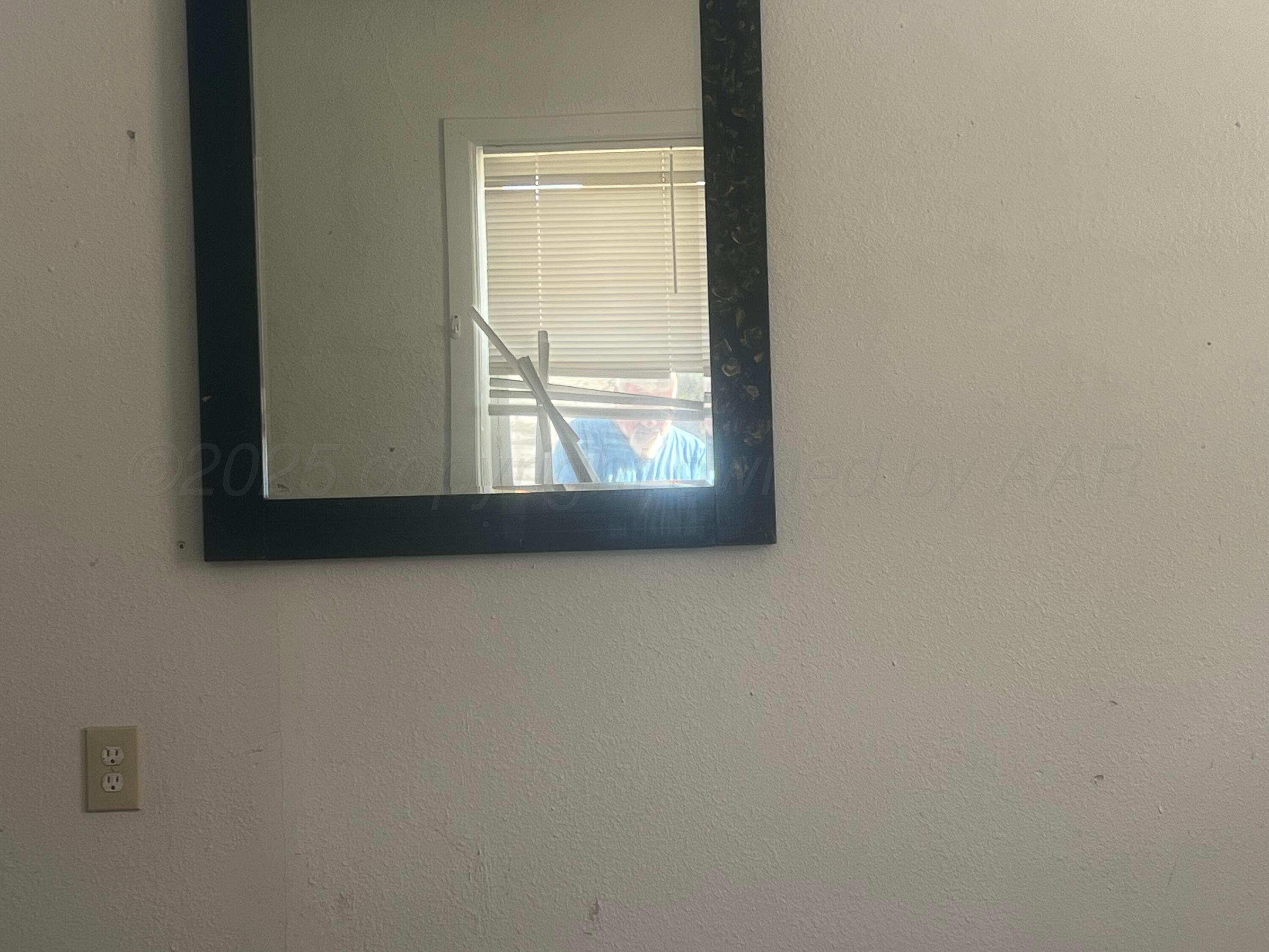 226 East 3rd Street Stinnett, TX 79083 - Photo 6 of 7 IMG_9419