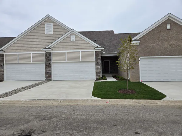 $335,000 | 4268 Plum Village Circle, Unit 38, Monroe, MI 48161