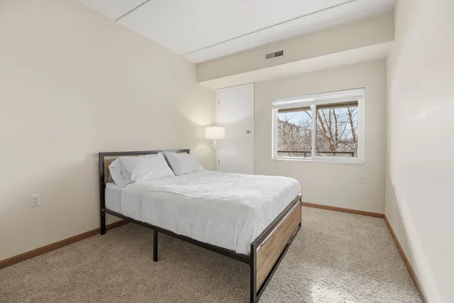 $259,900 | 400 North Richmond Street, Unit 323, Appleton, WI 54911