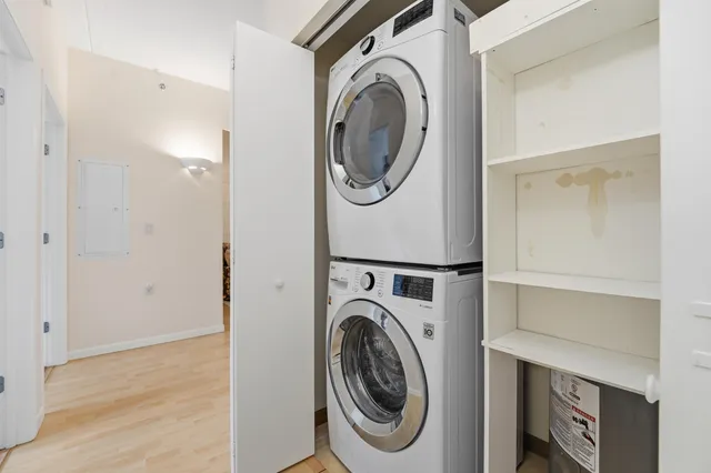 $259,900 | 400 North Richmond Street, Unit 323, Appleton, WI 54911