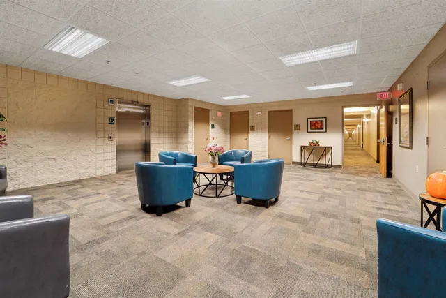 $259,900 | 400 North Richmond Street, Unit 323, Appleton, WI 54911