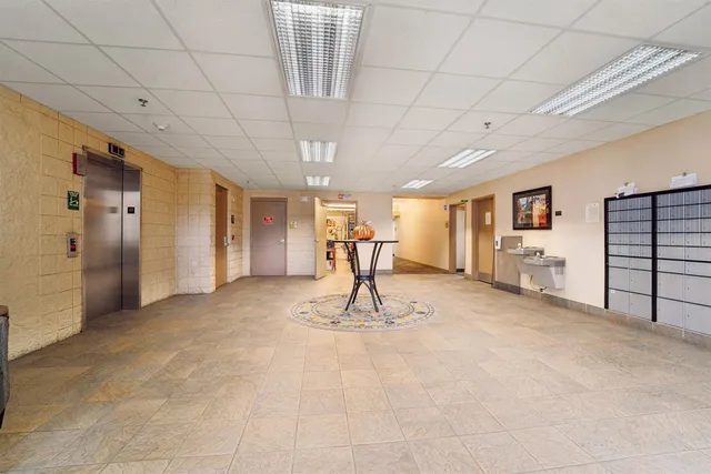 $259,900 | 400 North Richmond Street, Unit 323, Appleton, WI 54911