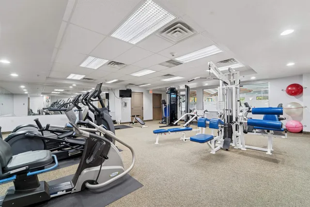 $259,900 | 400 North Richmond Street, Unit 323, Appleton, WI 54911