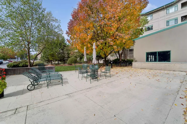 $259,900 | 400 North Richmond Street, Unit 323, Appleton, WI 54911