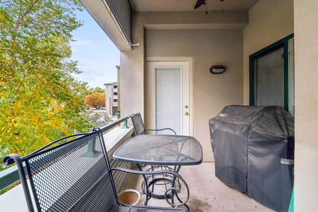 $259,900 | 400 North Richmond Street, Unit 323, Appleton, WI 54911