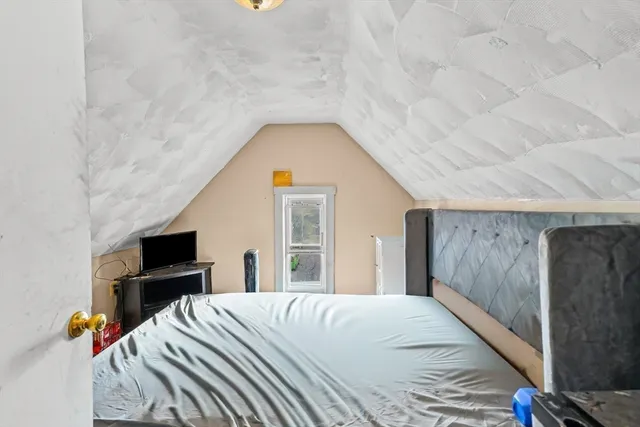 $999,999 | 97 Huntington Street, Brockton, MA 02301