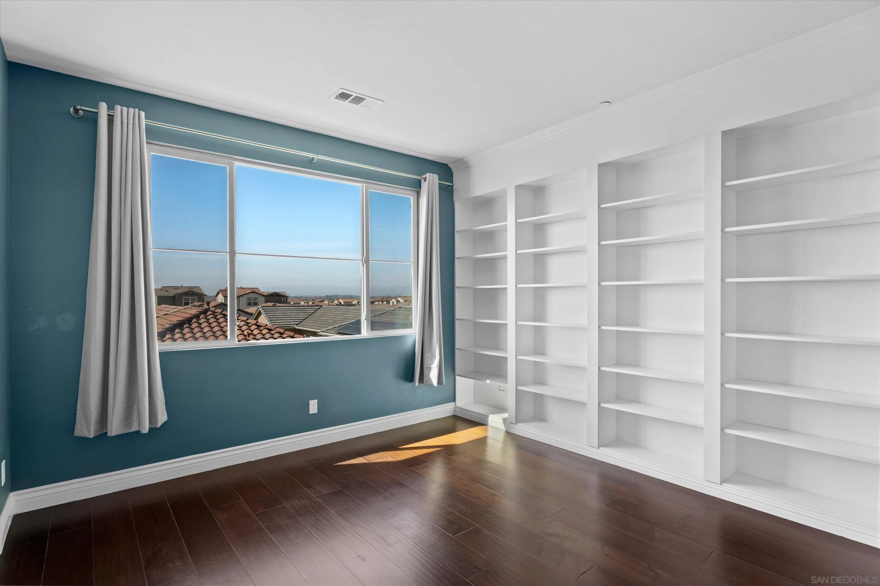 1360 Santa Victoria Road, Unit 3 Chula Vista, CA 91913 - Photo 25 of 38 Gallery Image 25