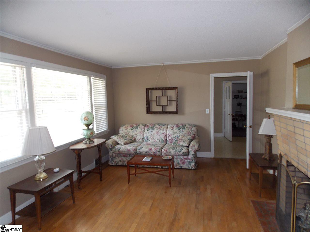 203 State Rd S-23-293 Fountain Inn, SC 29644 - Photo 2 of 27 Gallery Image 2