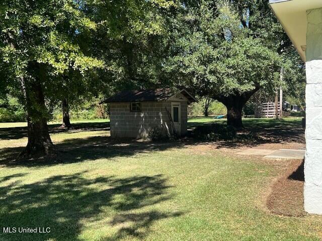 729 North Church Street Florence, MS 39073 - Photo 21 of 28 shed