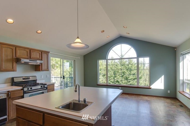 30 Henkes Road Sequim, WA 98382 - Photo 9 of 25