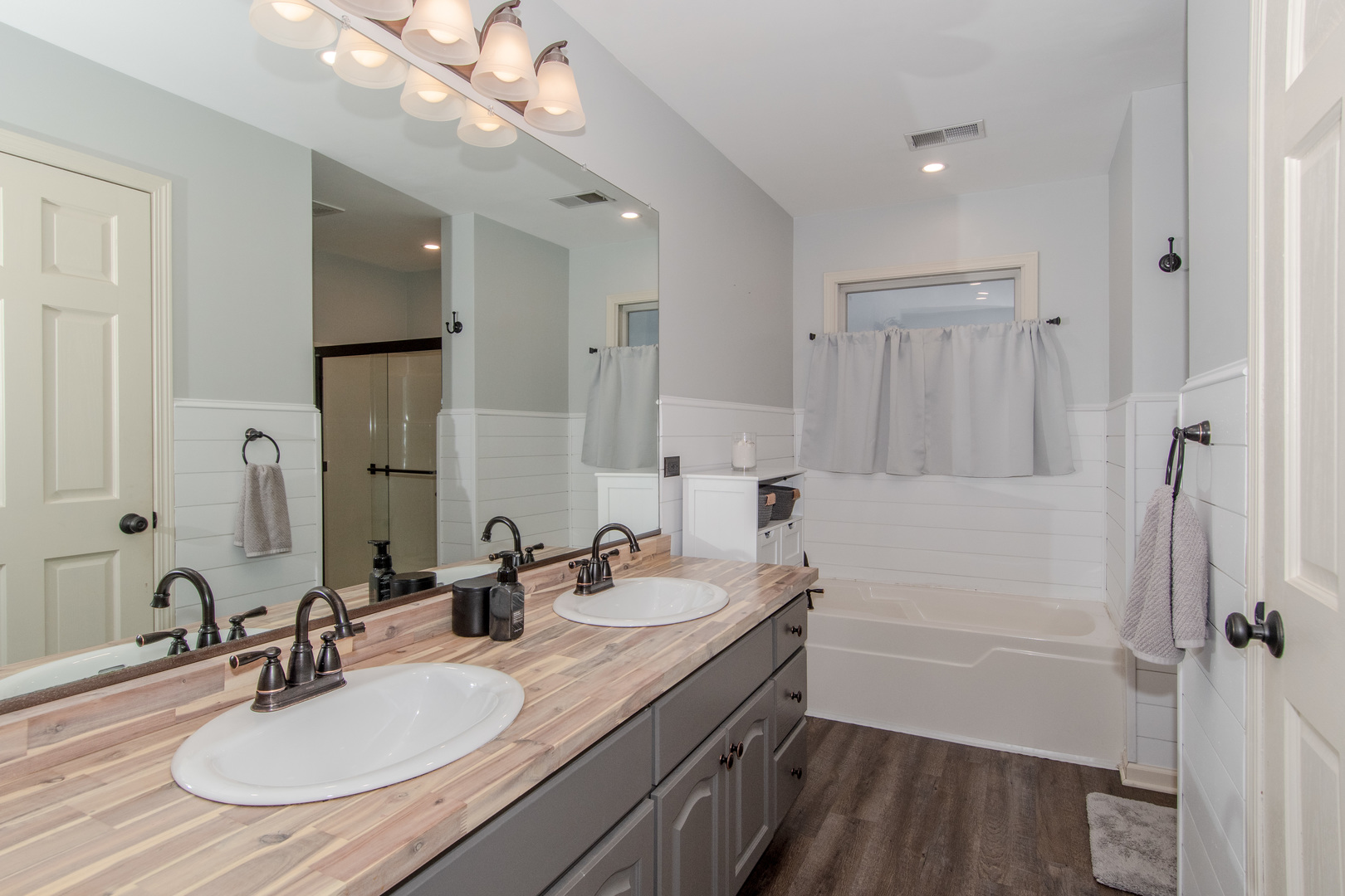 1204 Ryehill Court Joliet, IL 60431 - Photo 44 of 60 Gallery Image 44