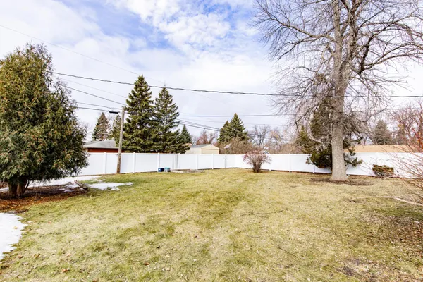 $250,000 | 1721 16th Street South, Moorhead, MN 56560
