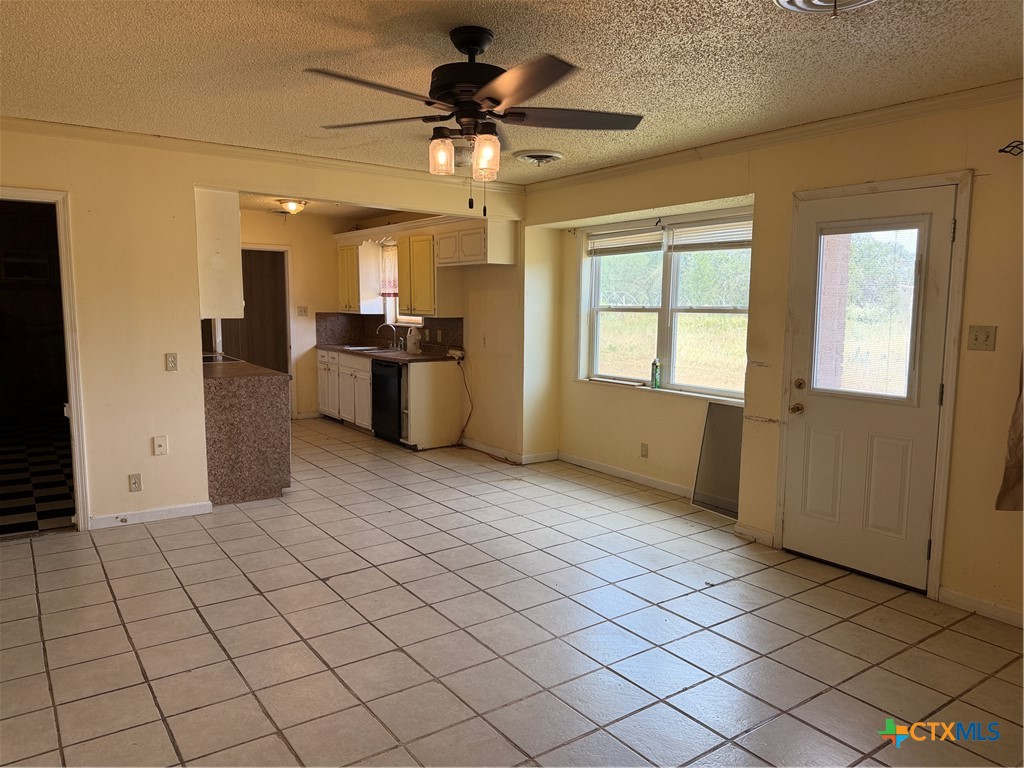 706 Thomaston River Road Cuero, TX 77954 - Photo 7 of 38 Gallery Image 7