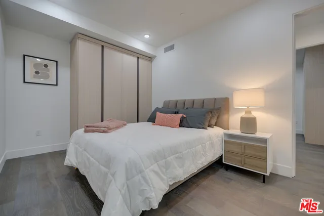 $5,995 | 4422 South Riley Drive, Los Angeles, CA 90066