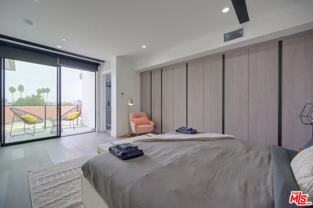 $5,995 | 4422 South Riley Drive, Los Angeles, CA 90066