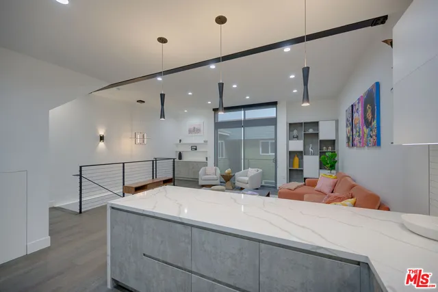 $5,995 | 4422 South Riley Drive, Los Angeles, CA 90066